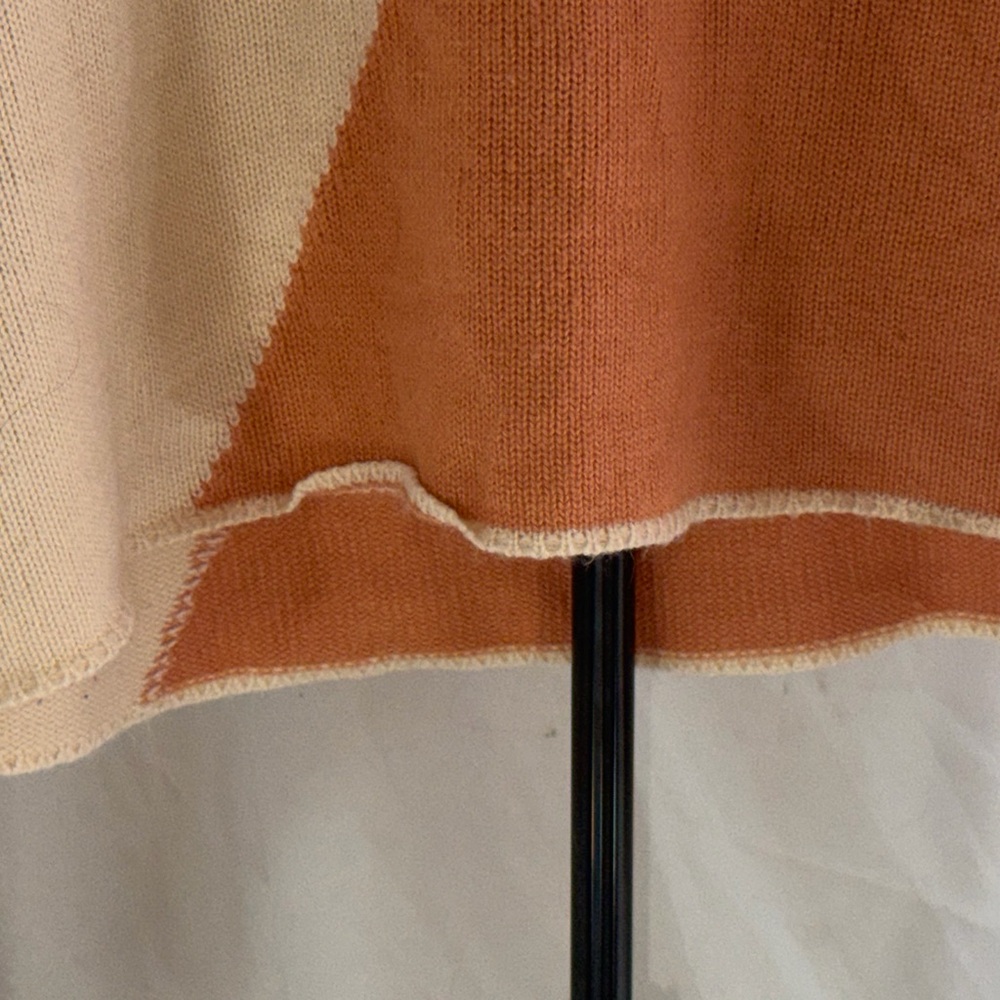 Love Beige and Orange Colorblock Cropped Long Sleeve Sweater Size Small - Picture 3 of 7